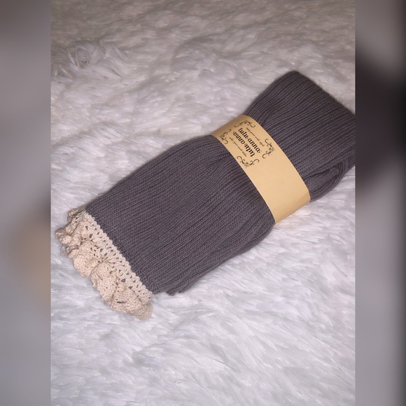 Tutu Anna Boot Socks with Crochet Lace Black Gray - Picture 4 of 5